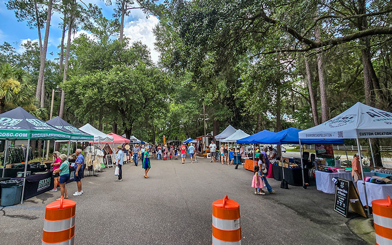 Side Hustle Brewing Farmers Market in Bluffton, SC
